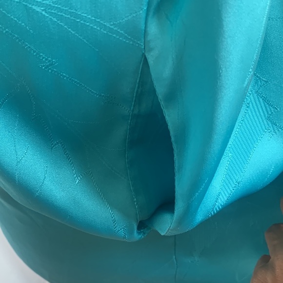 Natori satin robe with belted ties petite - Picture 6 of 8